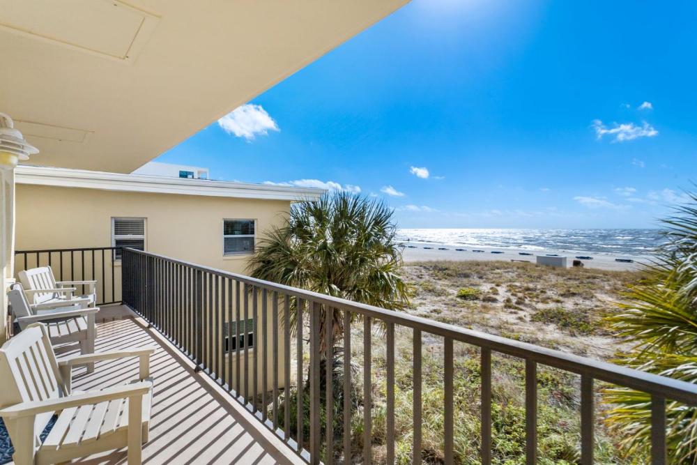 Direct Oceanfront - 4 Queen Beds - Surf Song #241